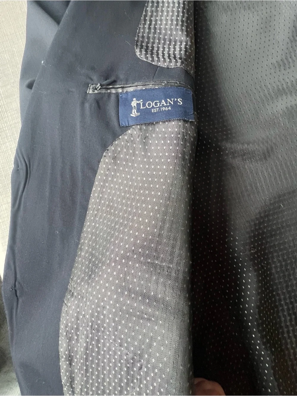 Logan’s of Lexington Men's Classic Navy Blazer - Tailored Two-Button Jacket -50R